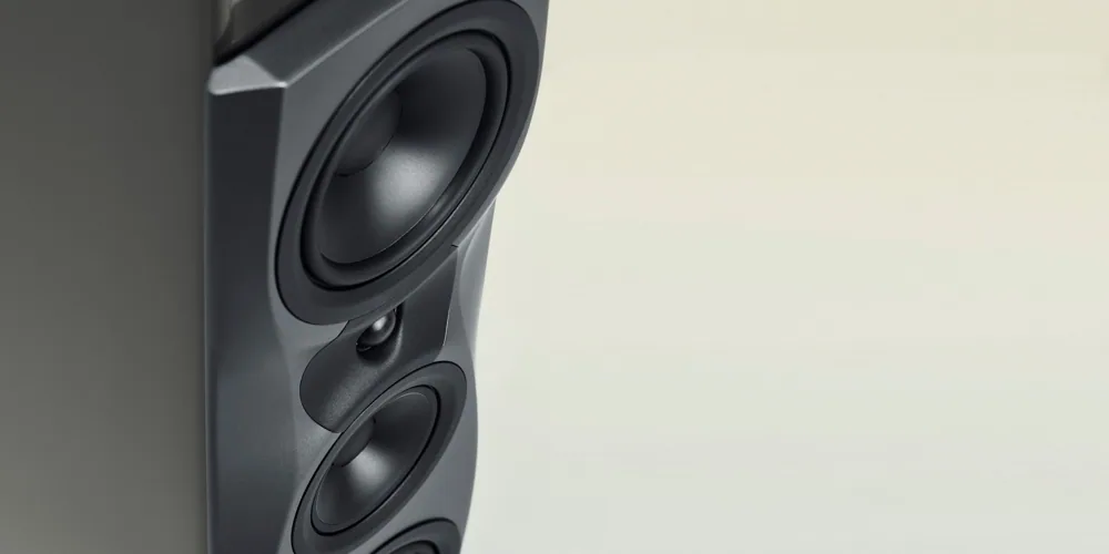 Dynaudio Confidence 30