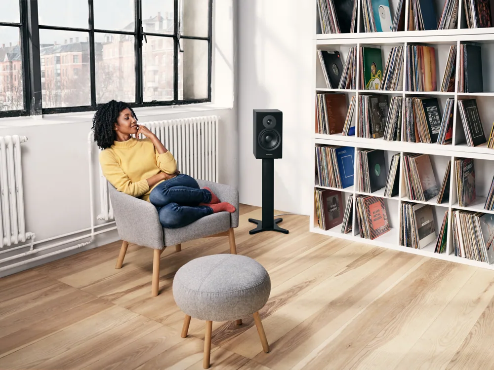 Dynaudio Emit 20