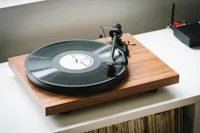 Pro-Ject Audio Systems Pro-Ject Debut E Carbon Phono, foto 6 van 6