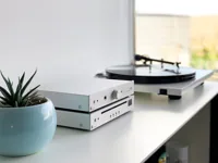 Pro-Ject Audio Systems Pro-Ject MaiA S2, foto 2 van 2