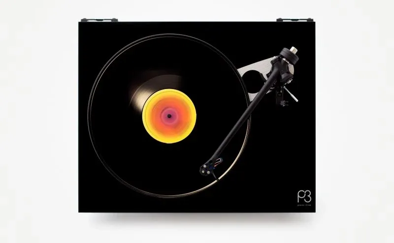 {"key":"argon-audio\/tt-4-mk2","aliases":["argon-audio\/tt4mk2","argon-audio\/tt4mk2mahogany","argon-audio\/tt4mk2walnoot"],"brand":"argon-audio","category":"turntable","created_at":"2026-10-27T20:52:58.475000Z","family":"argon-audio\/tt","family_order":3,"in_catalog":true,"msrp_cents":null,"name":"Argon Audio TT-4 MK2","released":null,"slug":"tt-4-mk2","spec_completeness":{"highlight_filled":2,"highlight_total":2},"specs":{"drive":{"value":"belt","unit":null,"source":"https:\/\/www.hifiklubben.nl\/argon-audio-tt-4-mk2-platenspeler\/argtt4mk2bk\/","verified":false,"note":"bron: \"Driver: \"Snaaraandrijving\"\""},"speeds":{"value":["rpm33","rpm45"],"unit":null,"source":"https:\/\/www.hifiklubben.nl\/argon-audio-tt-4-mk2-platenspeler\/argtt4mk2bk\/","verified":false,"note":"bron: \"Snelheid: \"33, 45\"\""},"operation":{"value":"manual","unit":null,"source":"https:\/\/www.hifiklubben.nl\/argon-audio-tt-4-mk2-platenspeler\/argtt4mk2bk\/","verified":false,"note":"bron: \"Automatisch: \"Nee\"\""},"built_in_phono":{"value":true,"unit":null,"source":"https:\/\/www.hifiklubben.nl\/argon-audio-tt-4-mk2-platenspeler\/argtt4mk2bk\/","verified":false,"note":"bron: \"Ingebouwde RIAA-voorversterker (uitschakelbaar)\""},"cartridge":{"value":"Ortofon 2M Blue","unit":null,"source":"https:\/\/www.hifiklubben.nl\/argon-audio-tt-4-mk2-platenspeler\/argtt4mk2bk\/","verified":false,"note":"bron: \"Element: \"Ortofon 2M Blue\"\""},"weight_kg":{"value":8.2,"unit":"kg","source":"https:\/\/www.hifiklubben.nl\/argon-audio-tt-4-mk2-platenspeler\/argtt4mk2bk\/","verified":false,"note":"bron: \"Gewicht (kg): \"8,2\"\""},"width_mm":{"value":420,"unit":"mm","source":"https:\/\/www.hifiklubben.nl\/argon-audio-tt-4-mk2-platenspeler\/argtt4mk2bk\/","verified":false,"note":"bron: \"42 x 14,2 x 35,5 cm (breedte x hoogte x diepte)\""},"height_mm":{"value":142,"unit":"mm","source":"https:\/\/www.hifiklubben.nl\/argon-audio-tt-4-mk2-platenspeler\/argtt4mk2bk\/","verified":false,"note":"bron: \"42 x 14,2 x 35,5 cm (breedte x hoogte x diepte)\""},"depth_mm":{"value":355,"unit":"mm","source":"https:\/\/www.hifiklubben.nl\/argon-audio-tt-4-mk2-platenspeler\/argtt4mk2bk\/","verified":false,"note":"bron: \"42 x 14,2 x 35,5 cm (breedte x hoogte x diepte)\""}},"status":"available","successor_of":"argon-audio\/tt-4","synced_at":"2026-10-29T18:51:06.864000Z","variants":[{"sku":"5706957017256","color":"Zwart","gtin":"5706957017256"},{"sku":"5706957017287","color":"Wit","gtin":"5706957017287"},{"sku":"5706957017263","gtin":"5706957017263"},{"sku":"5706957017270","gtin":"5706957017270"}],"user_rating":{"score5":4.88,"count":119,"sources":[{"source_id":"hifiklubben","shop_name":"HiFi Klubben","url":"https:\/\/www.hifiklubben.nl\/argon-audio-tt-4-mk2-draaitafel\/argtt4mk2bk\/","score5":4.88,"count":119}],"updated_at":"2026-10-29T17:37:42.503000Z"},"image":"\/img\/m\/argon-audio\/tt-4-mk2.webp","image_source":{"url":"https:\/\/www.hifi.eu\/media\/catalog\/product\/a\/r\/argtt4mk2bk_o_01.jpg","source_id":"hifi-eu"},"images":[{"path":"\/img\/m\/argon-audio\/tt-4-mk2.webp","thumb":"\/img\/m\/argon-audio\/tt-4-mk2-t.webp","width":1000,"height":1000,"source_id":"hifi-eu","source_url":"https:\/\/www.hifi.eu\/media\/catalog\/product\/a\/r\/argtt4mk2bk_o_01.jpg"}],"cartridge_ref":"ortofon-2m-blue","id":"6ae10f2a1cce765ae09f89ef"}