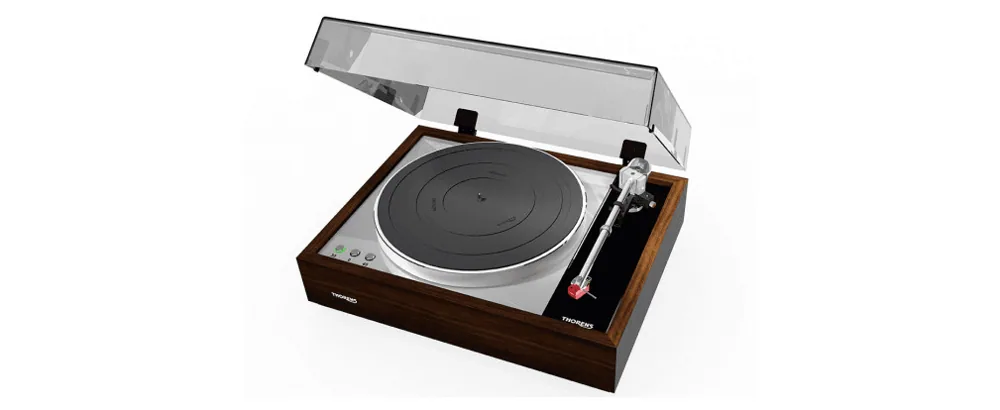 {"key":"thorens\/td-1500","aliases":["thorens\/td1500","thorens\/td1500draaitafelmettp150toonarmenortofon2melement","thorens\/td1500giradischimanualenerolucido","thorens\/td1500giradischimanualenocelucido","thorens\/td1500platenspeler","thorens\/td1500walnoot","thorens\/td1500walnootplatenspeler","thorens\/turntabletd1500"],"brand":"thorens","category":"turntable","created_at":"2026-10-29T13:04:48.743000Z","family":"thorens\/td-1600","family_order":0,"in_catalog":true,"msrp_cents":null,"name":"Thorens TD 1500","released":null,"slug":"td-1500","spec_completeness":{"highlight_filled":2,"highlight_total":2},"specs":{"width_mm":{"value":420,"unit":"mm","source":"https:\/\/www.thorens.com\/en\/products\/thorens-td-1500.html","verified":false,"note":"bron: \"Width\n42 cm\""},"depth_mm":{"value":360,"unit":"mm","source":"https:\/\/www.thorens.com\/en\/products\/thorens-td-1500.html","verified":false,"note":"bron: \"Length\n36 cm\""},"weight_kg":{"value":7.9,"unit":"kg","source":"https:\/\/www.thorens.com\/en\/products\/thorens-td-1500.html","verified":false,"note":"bron: \"Weight\n7,9 kg\""},"drive":{"value":"belt","unit":null,"source":"https:\/\/www.thorens.com\/en\/products\/thorens-td-1500.html","verified":false,"note":"bron: \"Belt drive\nwith polished precision belt\""},"operation":{"value":"manual","unit":null,"source":"https:\/\/www.thorens.com\/en\/products\/thorens-td-1500.html","verified":false,"note":"bron: \"the new Thorens TD 1500 is a fully manual turntable\""},"speeds":{"value":["rpm33","rpm45"],"unit":null,"source":"https:\/\/multifoon.nl\/product\/thorens-td-1500\/","verified":false,"note":"bron: \"33 toeren  ja    45 toeren  ja    78 toeren  nee\""},"built_in_phono":{"value":false,"unit":null,"source":"https:\/\/multifoon.nl\/product\/thorens-td-1500\/","verified":false,"note":"bron: \"phonovoorversterker  nee\""},"cartridge":{"value":"Ortofon 2M Bronze","unit":null,"source":"https:\/\/www.thorens.com\/en\/products\/thorens-td-1500.html","verified":false,"note":"bron: \"Ortofon 2 M Bronze\""},"warranty_years":{"value":3,"unit":"jaar","source":"https:\/\/multifoon.nl\/product\/thorens-td-1500\/","verified":false,"note":"bron: \"garantie  3 jaar\""}},"status":"available","successor_of":null,"synced_at":"2026-10-29T18:51:06.864000Z","variants":[{"sku":"78-1"},{"color":"Walnut"},{"color":"Black"},{"sku":"4260623590791","color":"Zwart","gtin":"4260623590791"},{"sku":"0009579-MRC"},{"sku":"0009580-MRC"},{"sku":"THO-TD-1500","color":"Hoogglans","gtin":"4260623590807"},{"sku":"F64FA8F0-237D-4F26-8EBE-F13B7CF3AD66","color":"Zwart"},{"color":"Bronze"},{"sku":"B58EFD45-68D7-4015-B7FB-0AB35C1FB19C"},[]],"user_rating":null,"cartridge_ref":"ortofon-2m-bronze","image":"\/img\/m\/thorens\/td-1500.webp","image_source":{"url":"https:\/\/audiozaal.com\/wp-content\/uploads\/2022\/05\/20210722_Thorens-TD1500-BLK-HGL_05_72.jpg","source_id":"audiozaal"},"images":[{"path":"\/img\/m\/thorens\/td-1500.webp","thumb":"\/img\/m\/thorens\/td-1500-t.webp","width":1000,"height":667,"source_id":"audiozaal","source_url":"https:\/\/audiozaal.com\/wp-content\/uploads\/2022\/05\/20210722_Thorens-TD1500-BLK-HGL_05_72.jpg"}],"id":"6ae344711cce765ae0af2a39"}